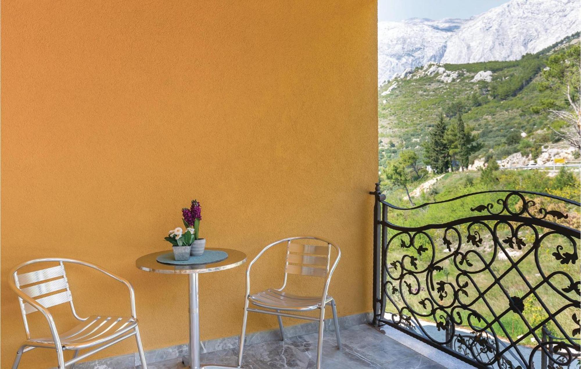 Nice Studio In Krvavica With Kitchen Esterno foto